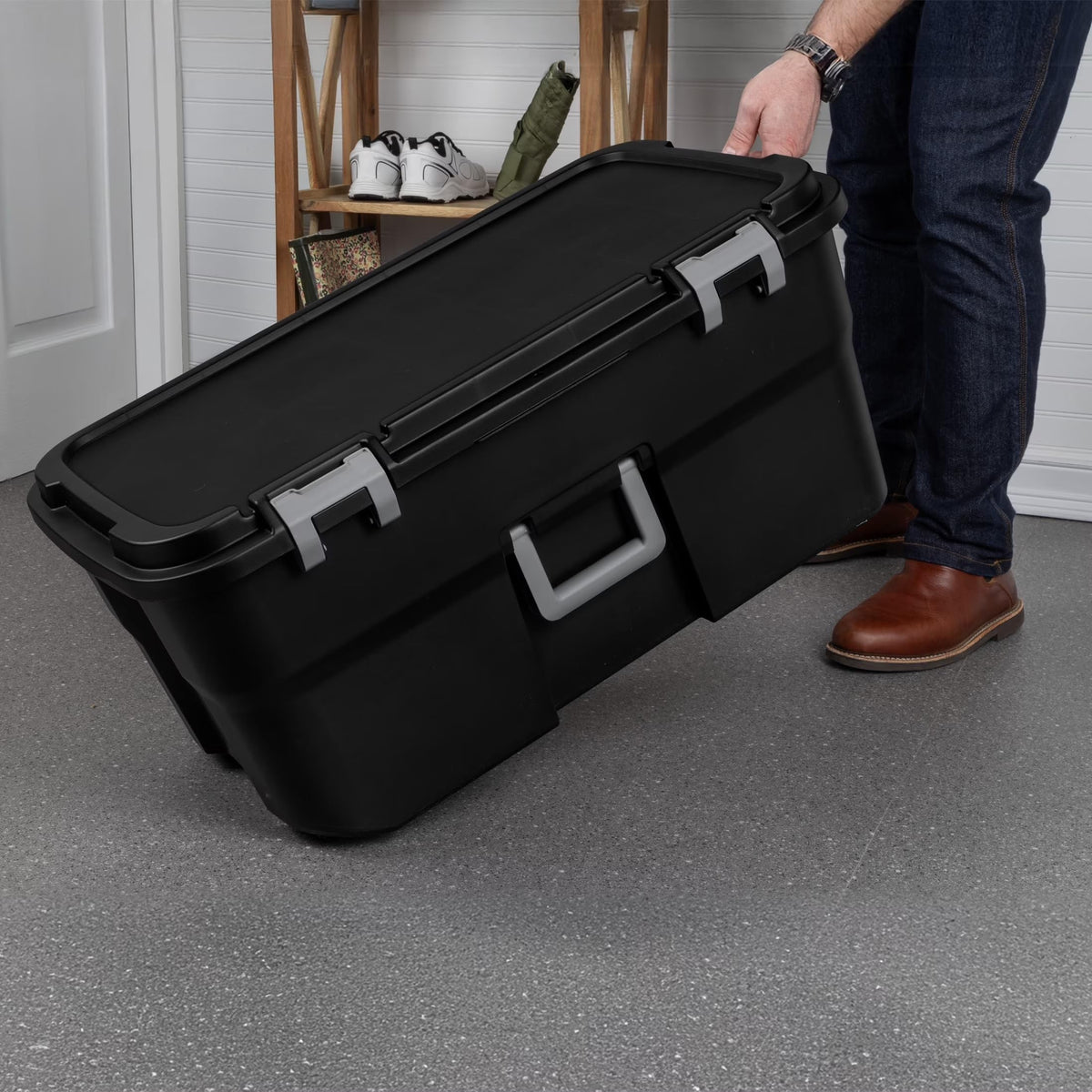 22 Gallon Black Wheeled Plastic Storage Trunk O4649